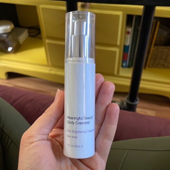 Meaningful Beauty Skin Brightening Treatment - Picture 1 of 4